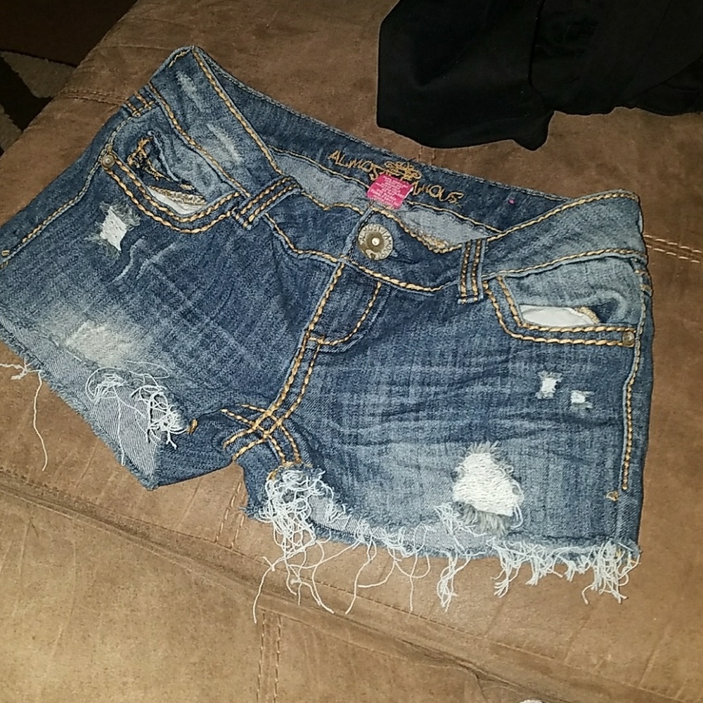 Almost famous denim shorts